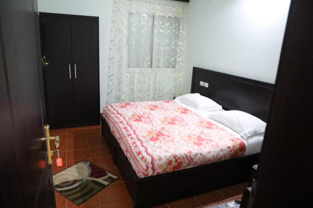 Guest House Simeone Berat Exterior foto