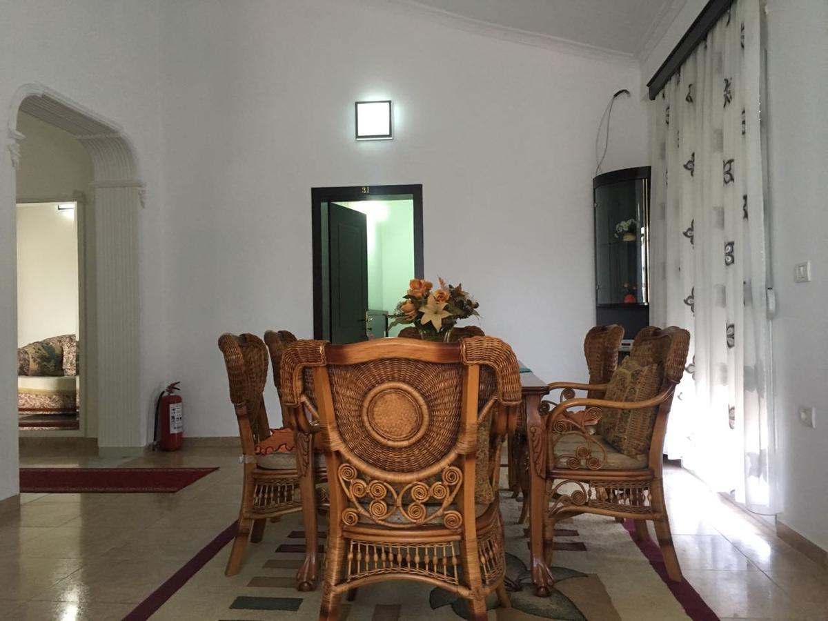 Guest House Simeone Berat Exterior foto